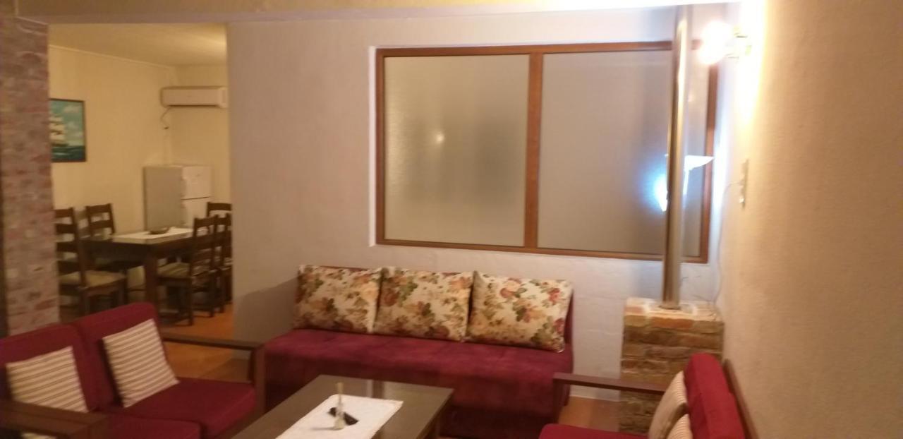 Apartments Simovic Тиват Экстерьер фото