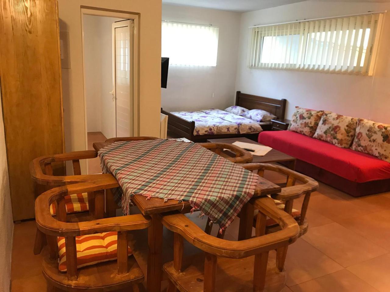 Apartments Simovic Тиват Экстерьер фото